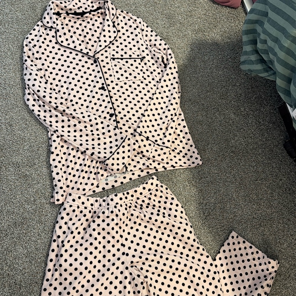 Kate Spade light pink polka dot pj set size Small